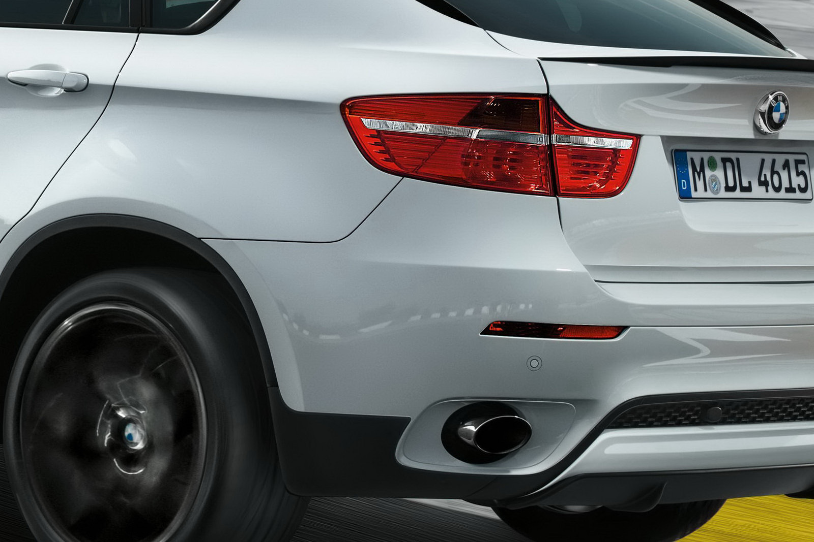 BMW X6 Gets Performance Accessories in North America - autoevolution