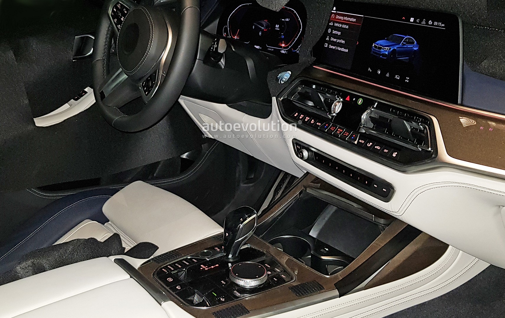 Bmw X7 Shows Awesome 6 Seat Interior In Latest Spyshots