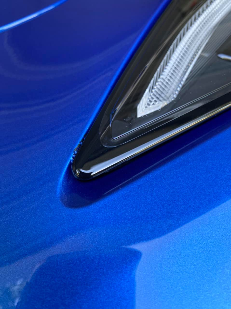C8 Corvette Headlight Rubs Paint Off the Front Bumper, Dealer Will Fix