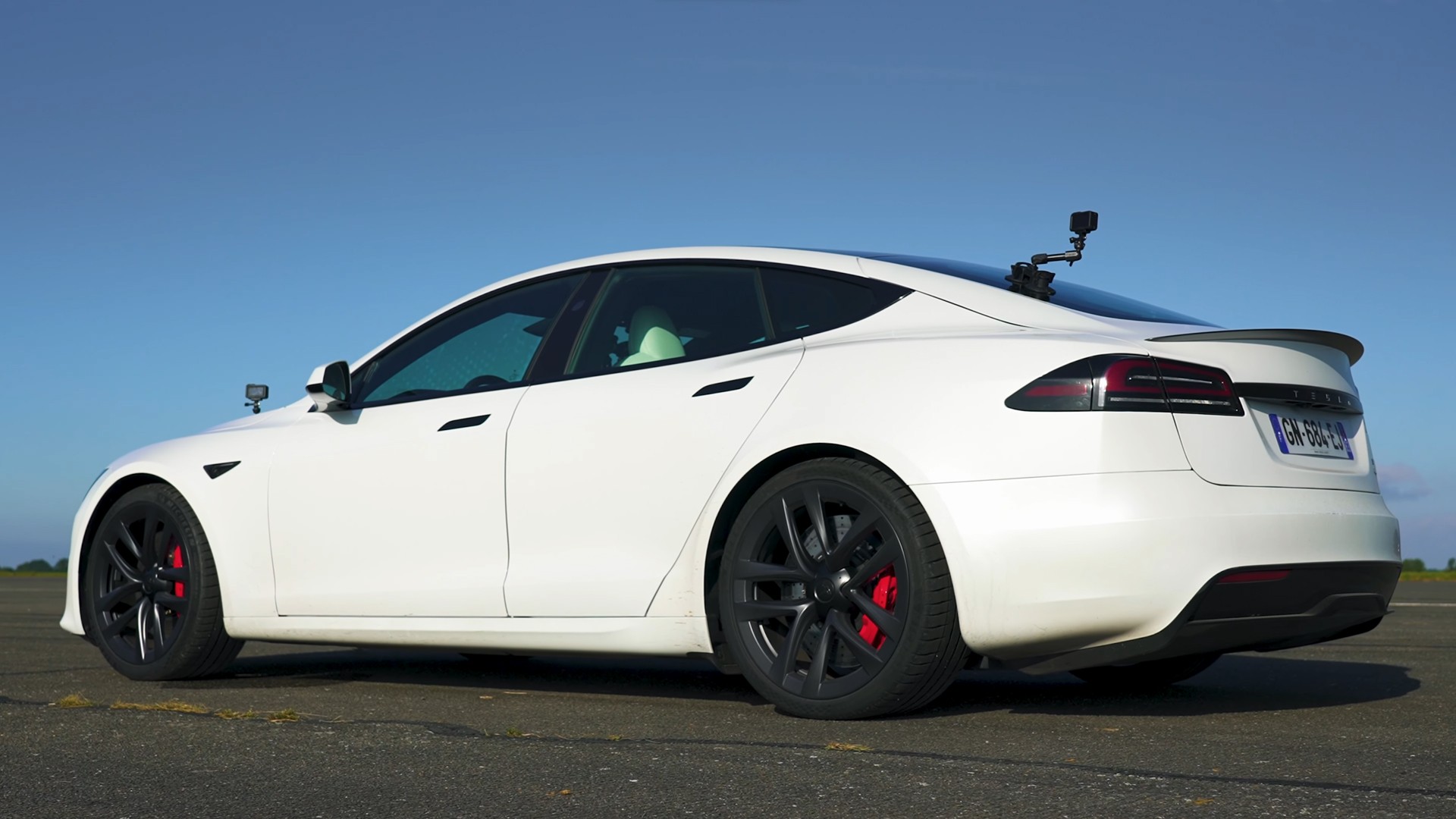 Tesla Model S faster to 100kmph than the Bugatti Veyron - India Today