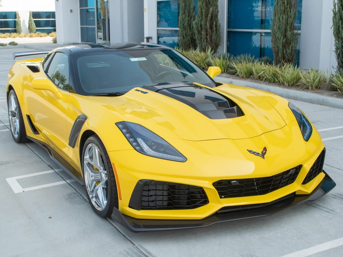 Carbon-Yellow Corvette ZR1 Is Hot Enough to Make Bumblebee Retire His