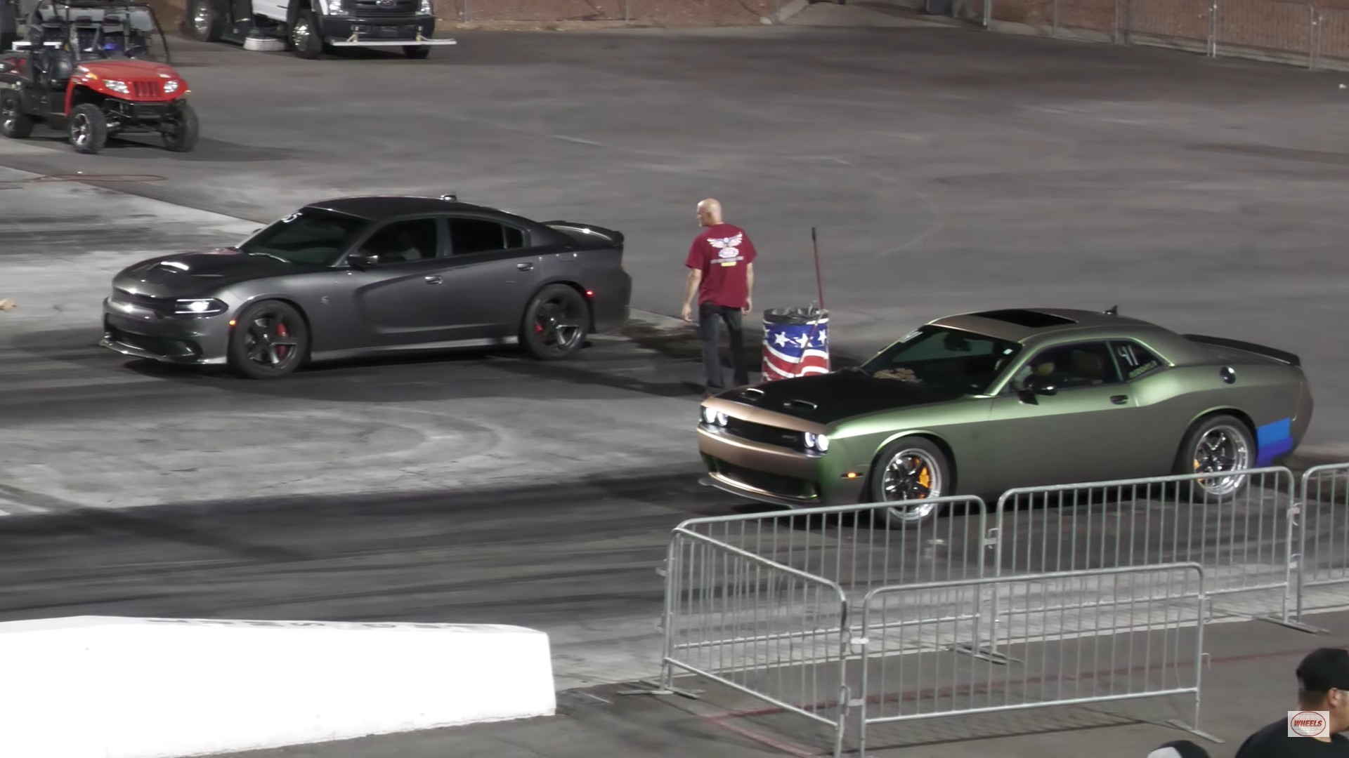 Chevy Camaro SS Drags Dodge Charger SRT Hellcat, Wheelslip Galore ...
