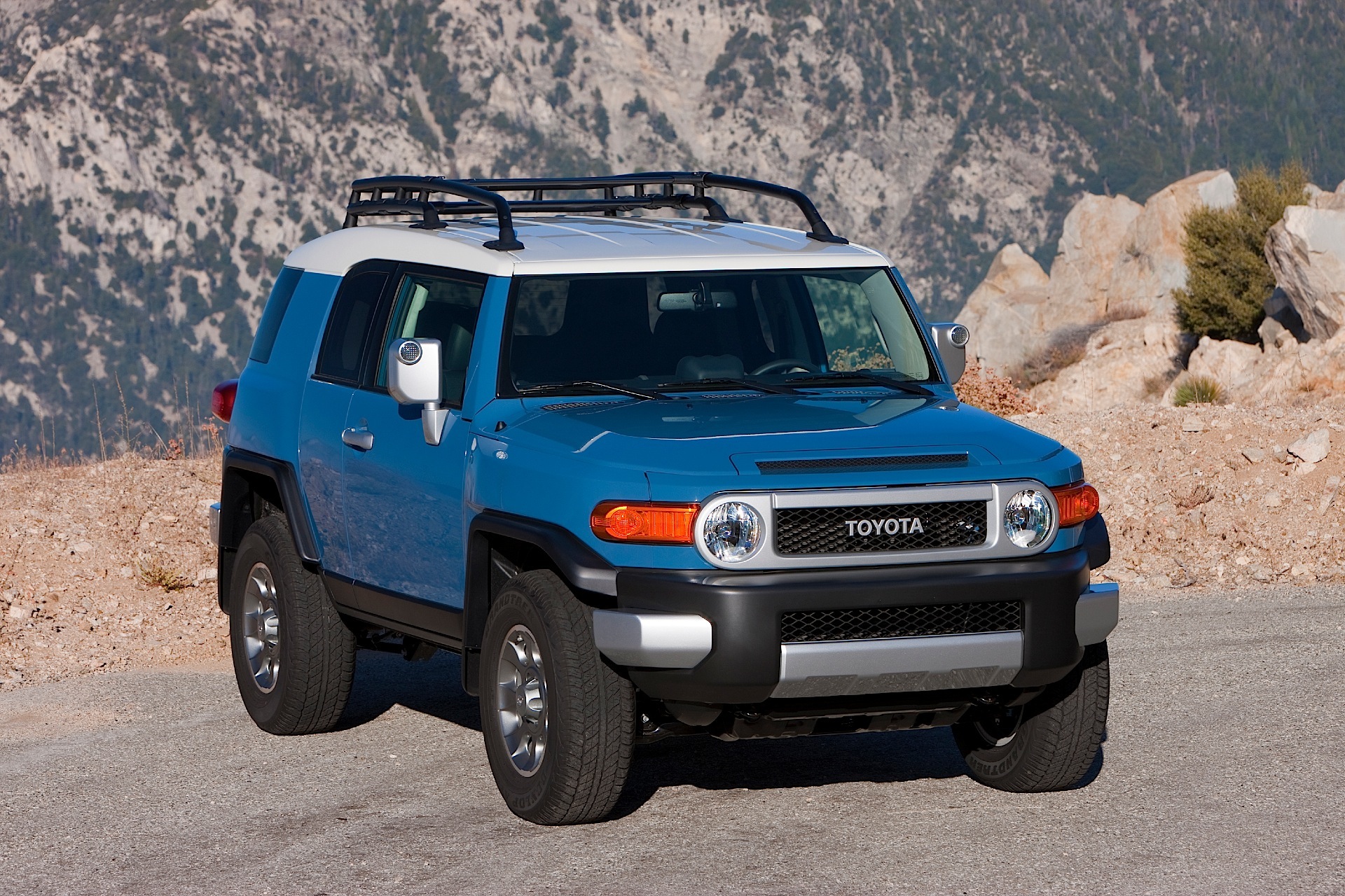 Digital Toyota FJ Cruiser Is Ready to Give Broncos a Run for Their Off-Road  Money - autoevolution