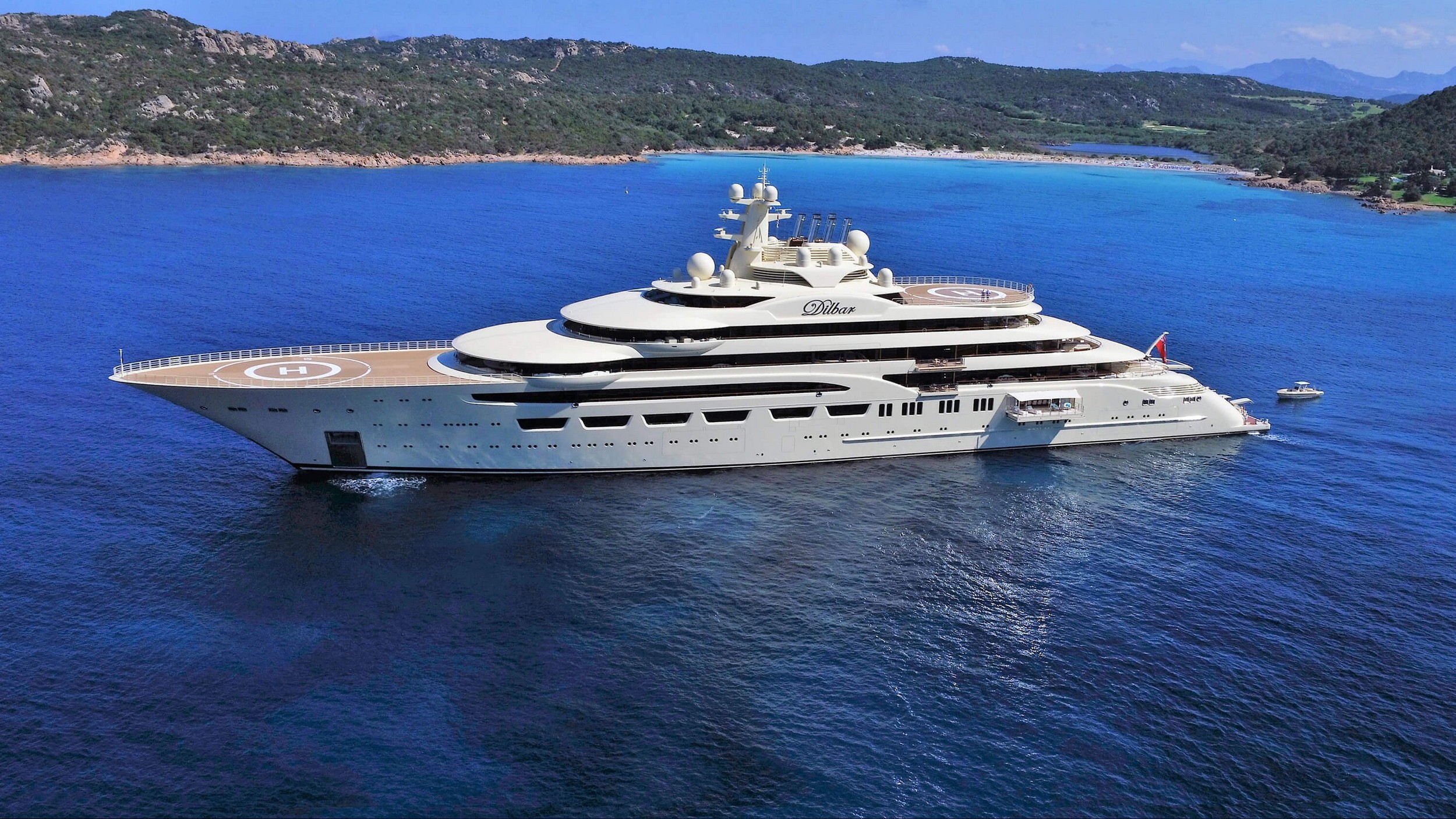 largest motor yacht in the world
