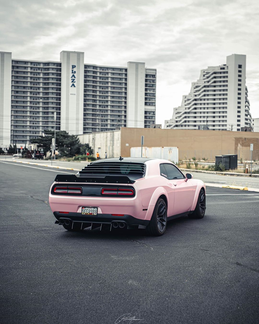 Dodge Challenger Pretty Pink Is Lady-Owned Muscle - autoevolution