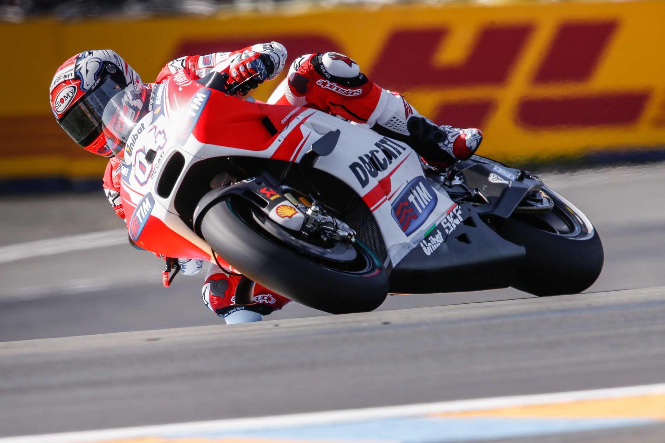 Dovizioso Sets the Pace in FP1 at Le Mans - autoevolution