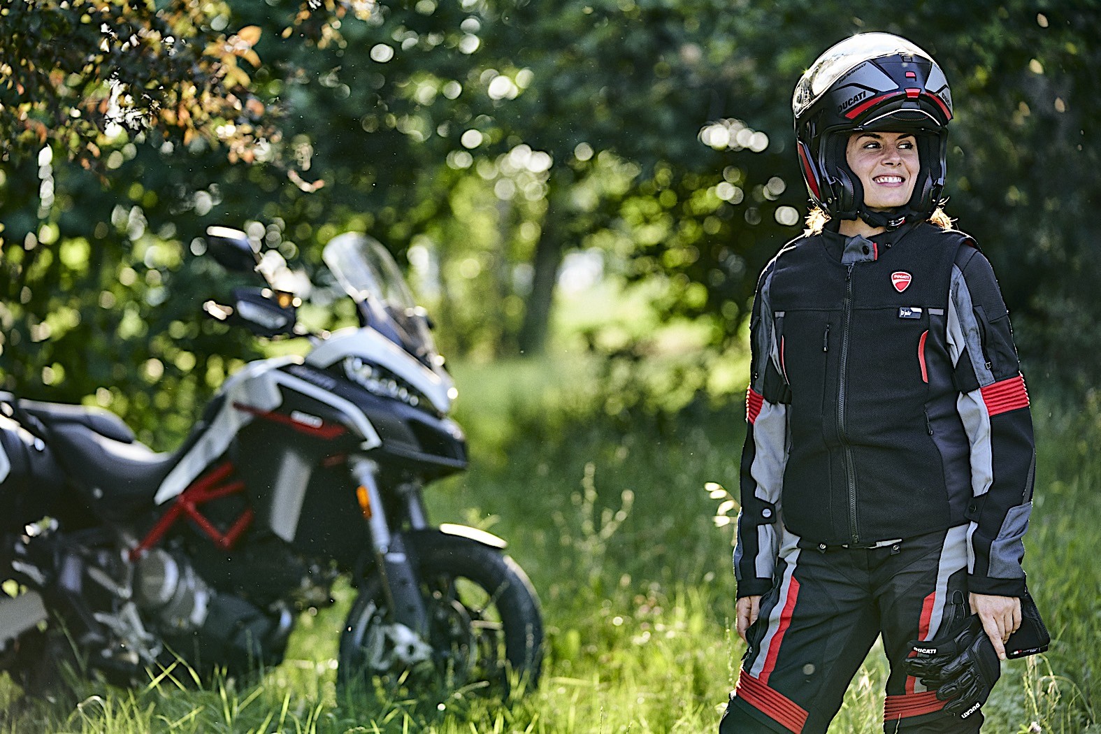 Gilet Airbag Ducati Smart Jacket HOMME - Ducati Store