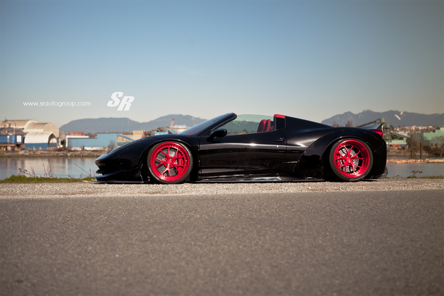ferrari-458-spider-with-liberty-walk-kit-is-total-eye-candy-photo-gallery_16.jpg