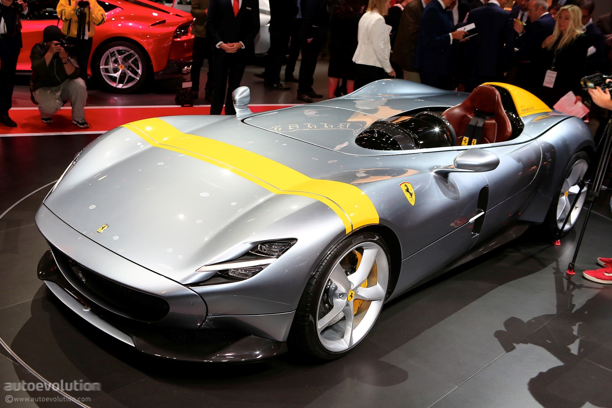 Ferrari Showcases Monza Special Editions In Paris - autoevolution