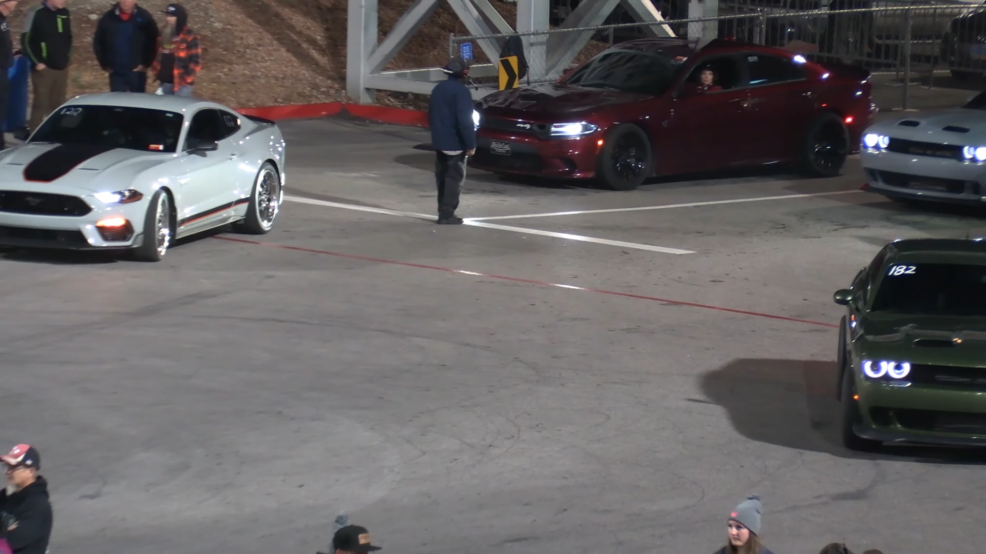 Ford Mustang Mach 1 Drags Dodge Challenger Hellcat, Regrets it as the ...