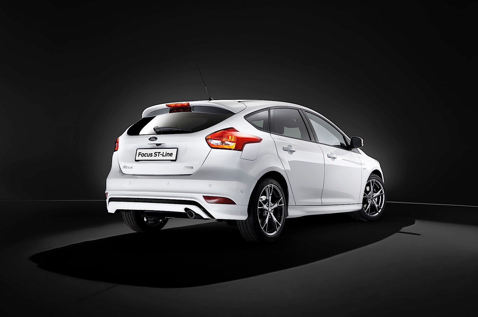 Ford ST-Line Package Now Available to Order for the Fiesta and Focus -  autoevolution