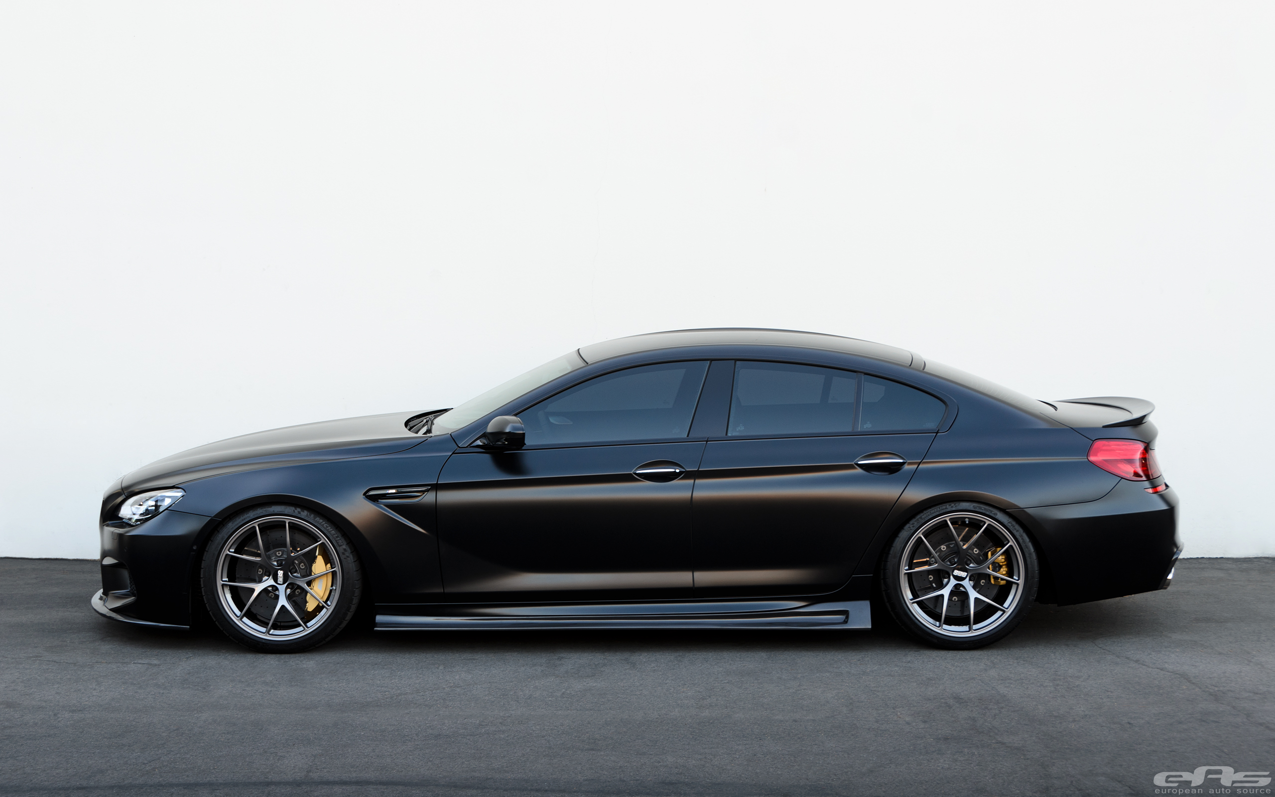 Frozen Black BMW M6 Gran Coupe Is Breathtaking - autoevolution