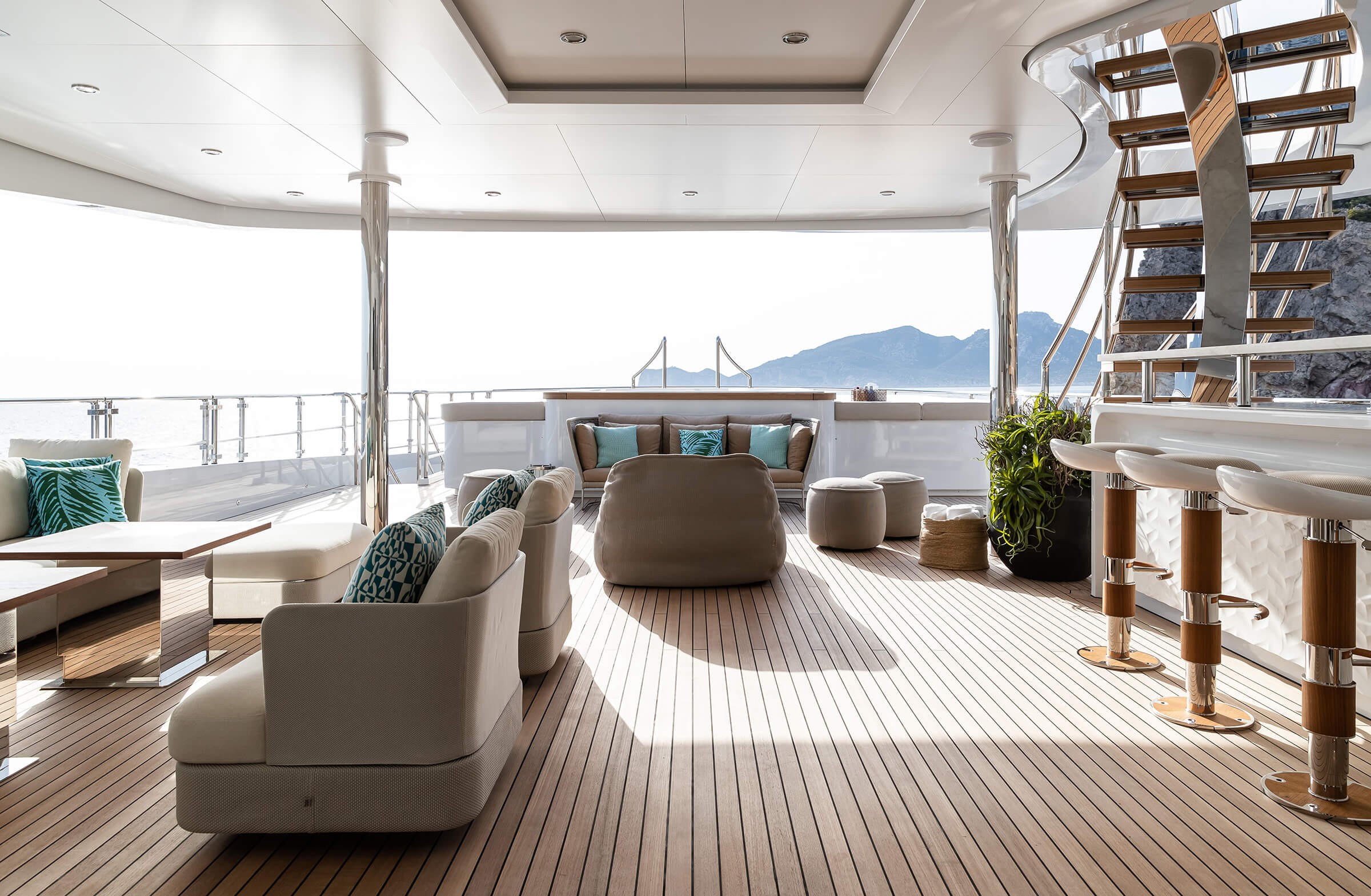 German Billionaire Sells His Award-Winning Luxury Benetti Superyacht ...