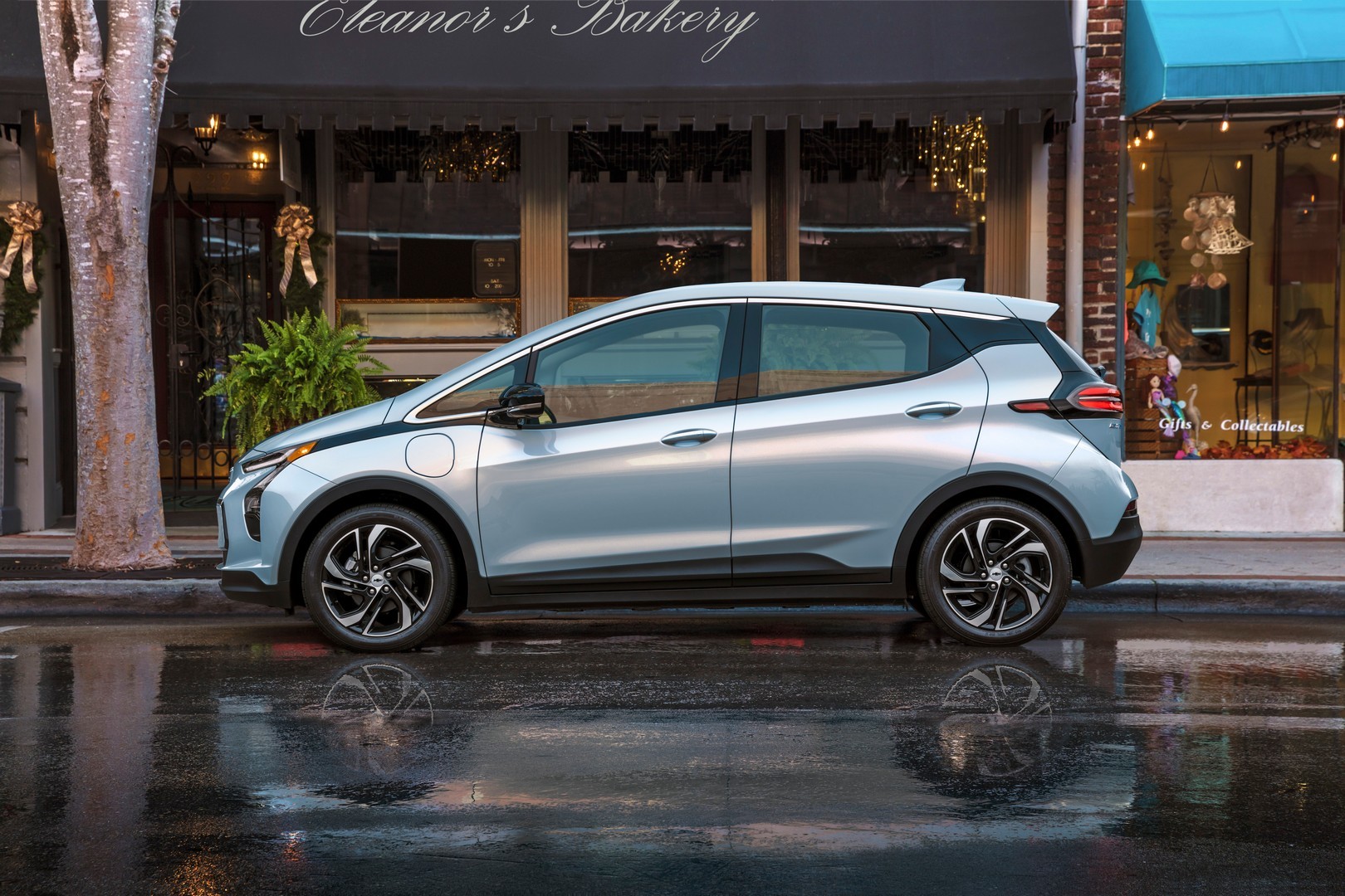 GM Publishes 2023 Chevrolet Bolt EV Order Guide, Illuminated Charge