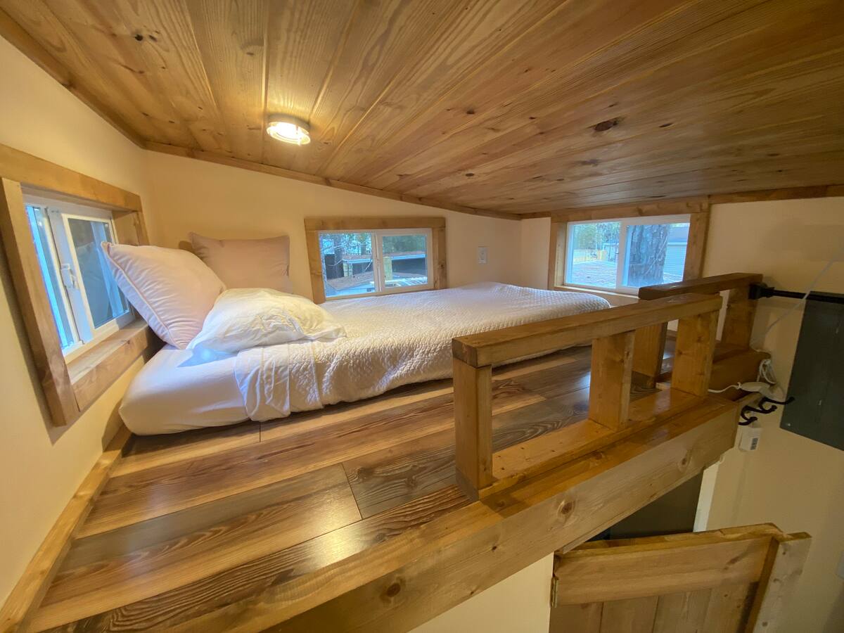 Goa Tiny House Is the Epitome of Relaxation, Has an Indoor and Outdoor ...