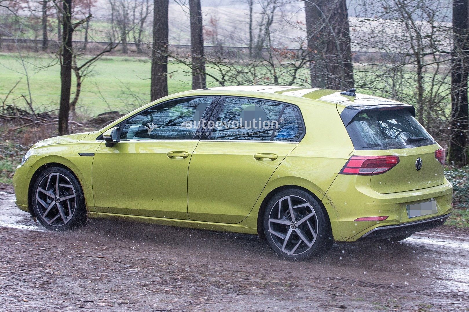 Golf 8 Going On Sale In February 2020, VW Currently Fixing the Buggy
