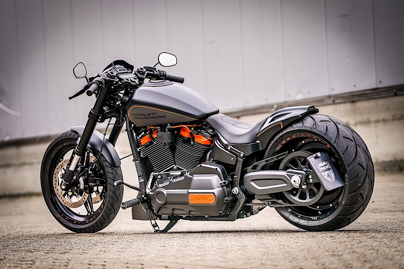 Harley-Davidson Black Rebel Is a Full 