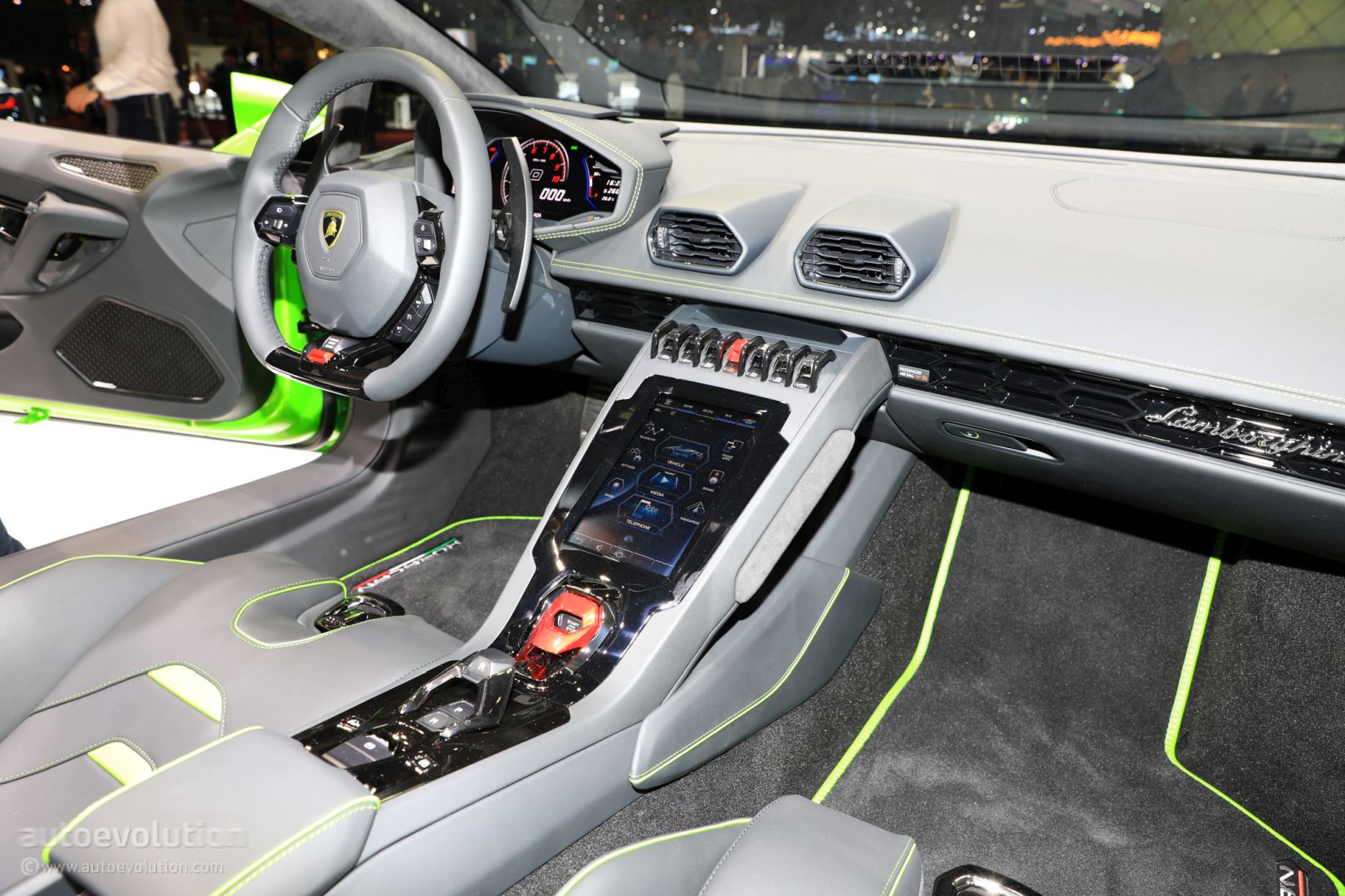 Have You Seen The Lamborghini Huracan Evo Spyder Interior