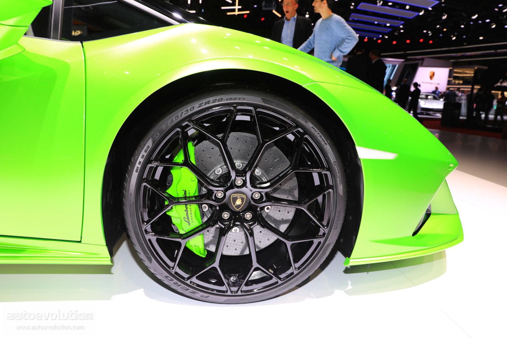 Have You Seen The Lamborghini Huracan Evo Spyder Interior ...