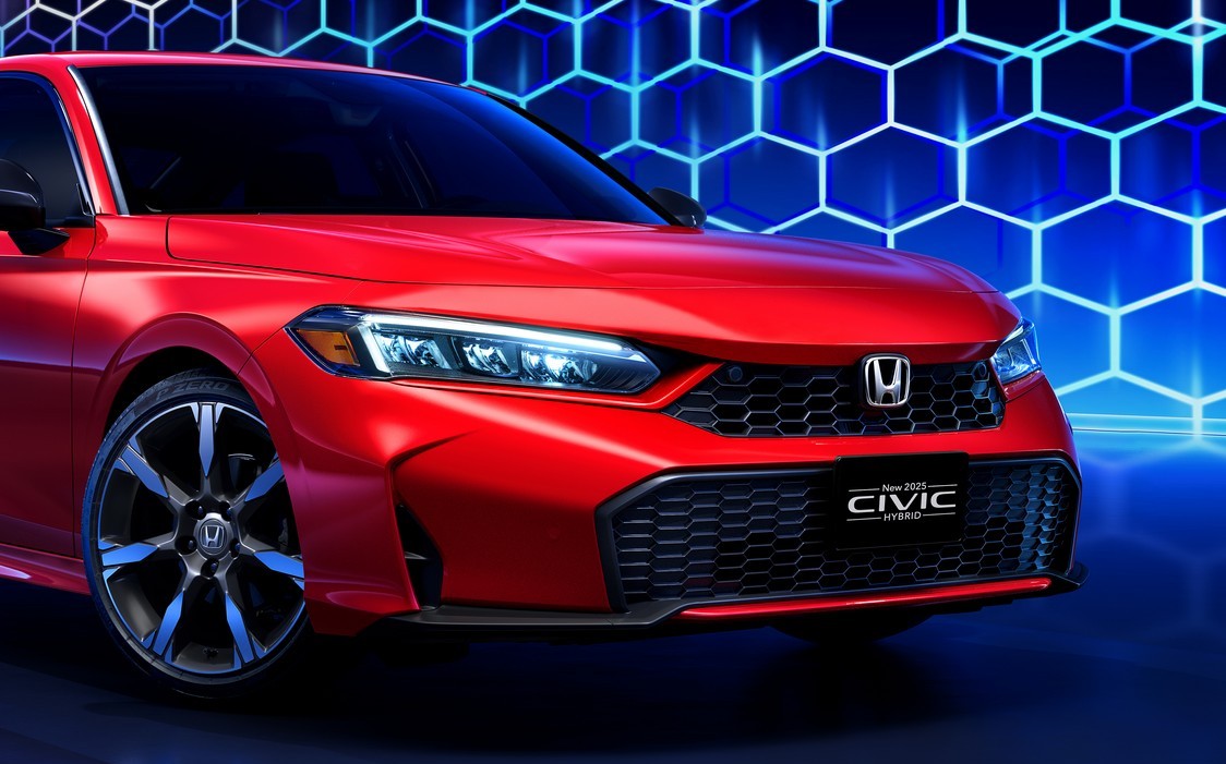 Here Is Our First Look at the Refreshed 2025 Honda Civic Hybrid for the