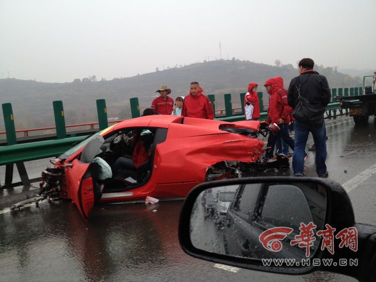High Speed Crash Between Ferrari 458 and California Leaves Its Mark - autoevolution