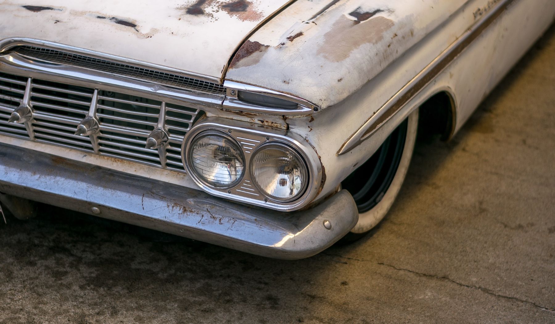 How to Bring Back the Bling to Your Classic Car's Chrome Trim -  autoevolution