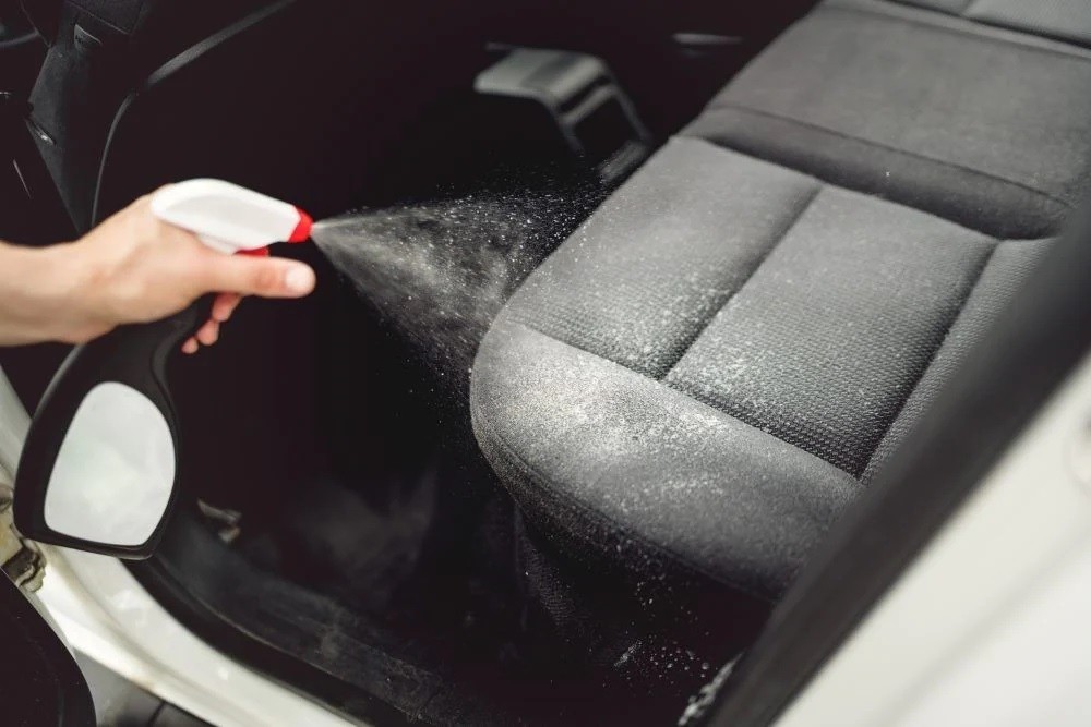 How to Get Rid of Gasoline Odor in Your Car - autoevolution