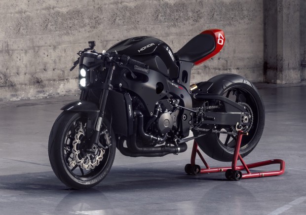 Huge MOTO Honda CBR Black Is the Ultimate Custom Fighter - autoevolution