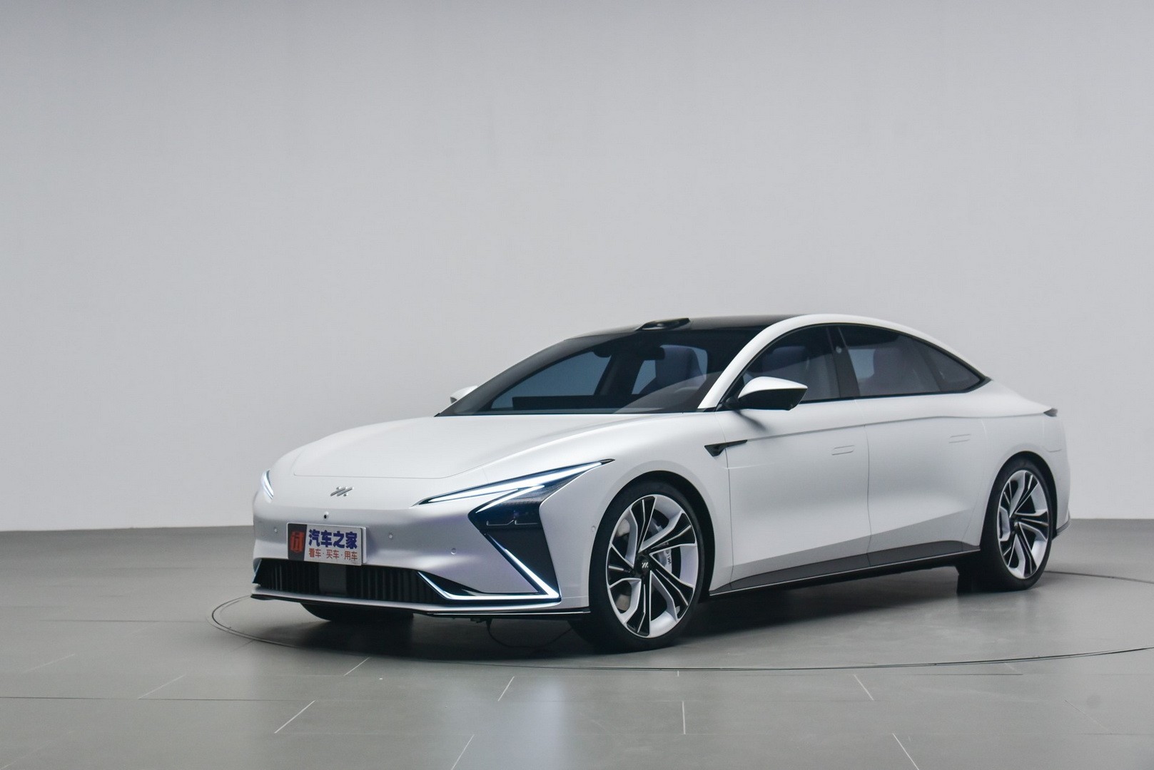 IM L7 Is China’s Latest Luxury EV Saloon, Will Take You to 62 MPH in 3.