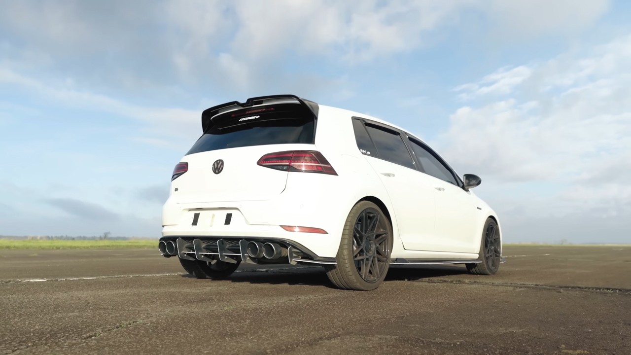 VW's Super Golf R Concept has 400 Horses and Goes up to 175mph or