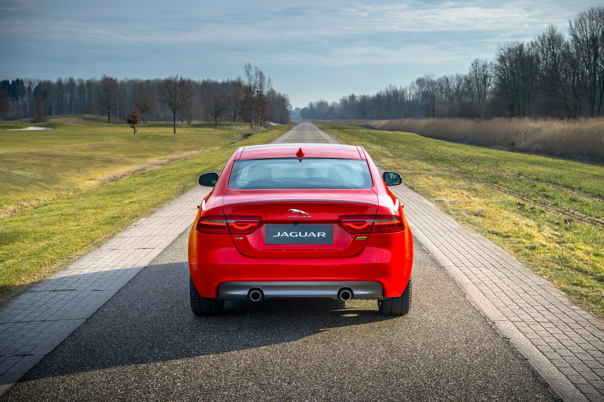  Jaguar  XE  Body Chassis Use 75  Percent Aluminum 