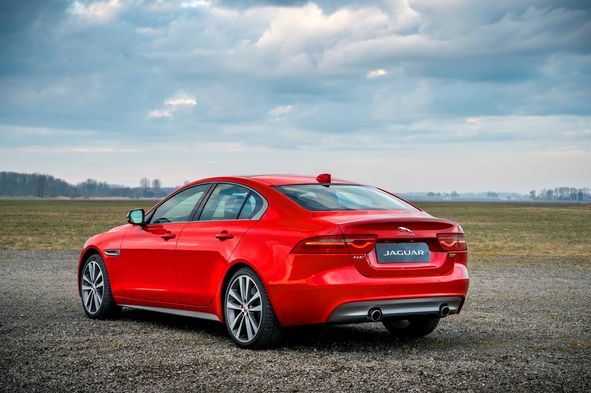  Jaguar  XE 300 Sport  Debuts As the 2 Liter Red Rooster 