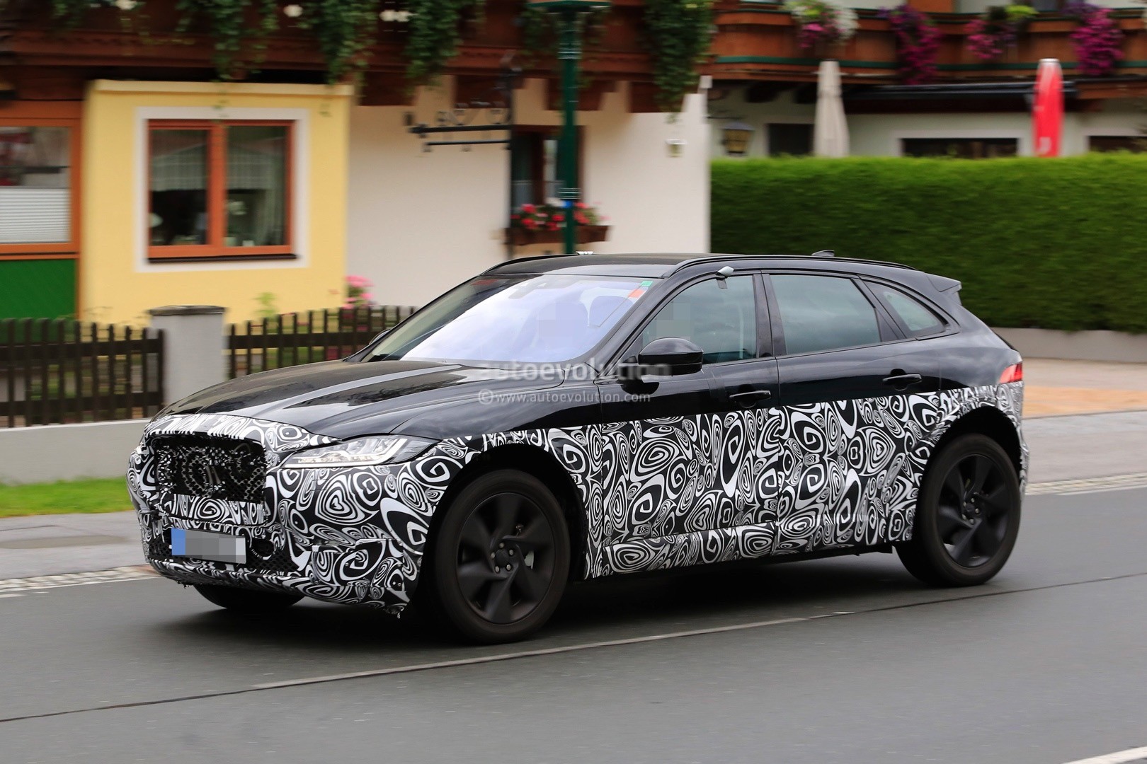 jaguars electric suv teased ahead of 2016 la auto show