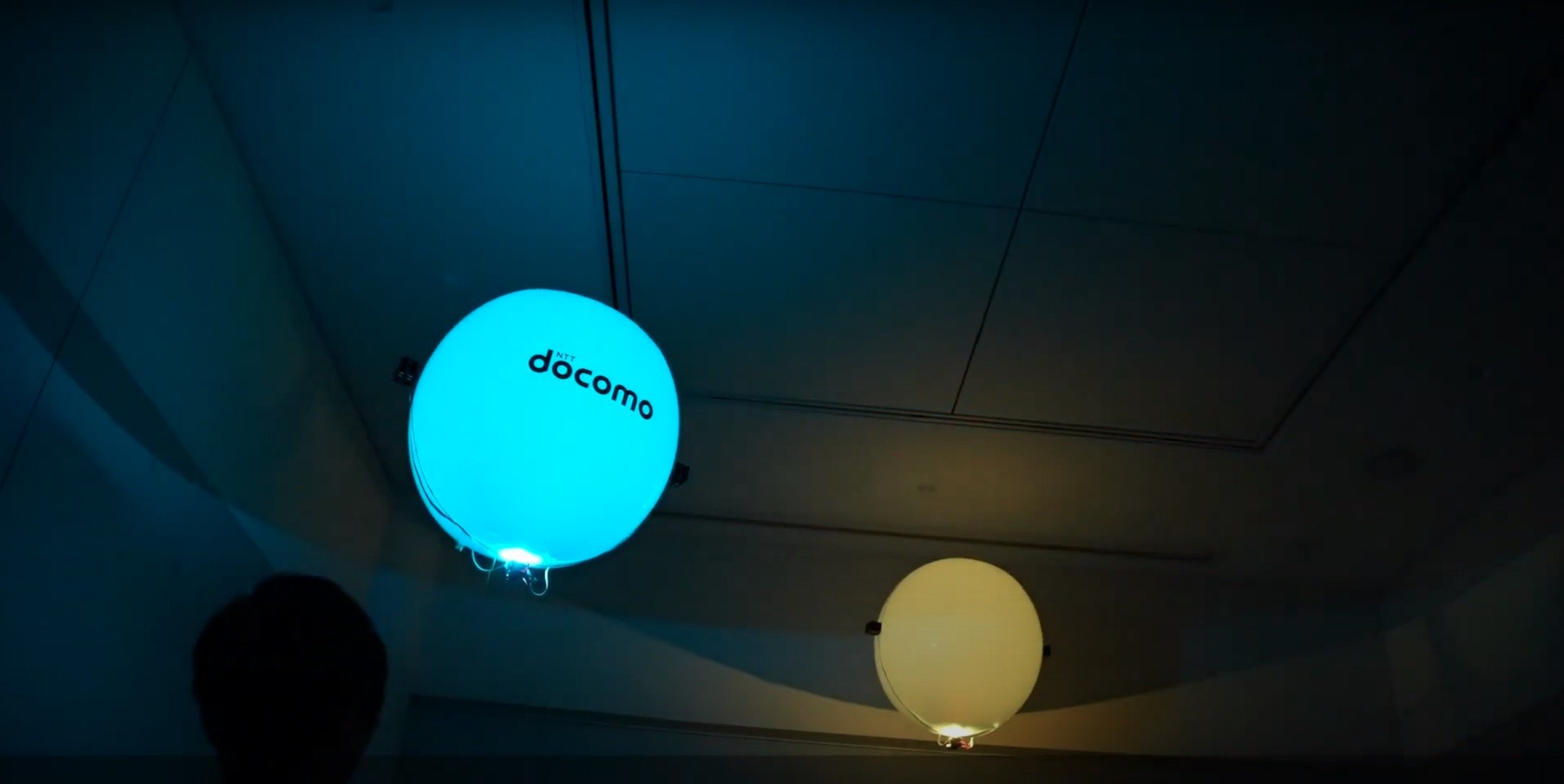 Japanese-Made Drone Is a Glowing Balloon Propelled by Ultrasonic Has - autoevolution