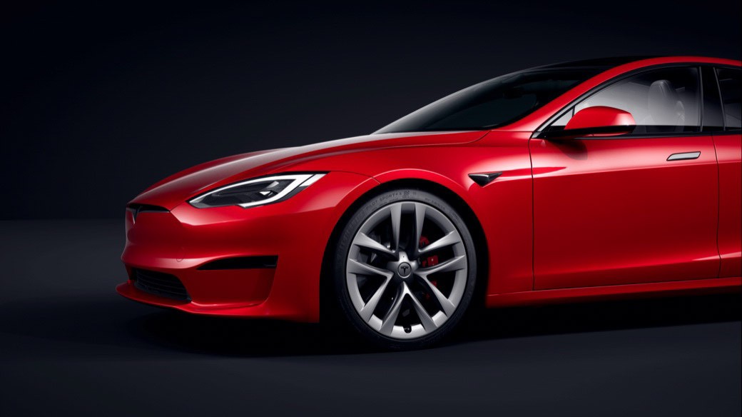 Jay Leno Confirms Tesla Model S Plaid Broke Quarter Mile Record With 9