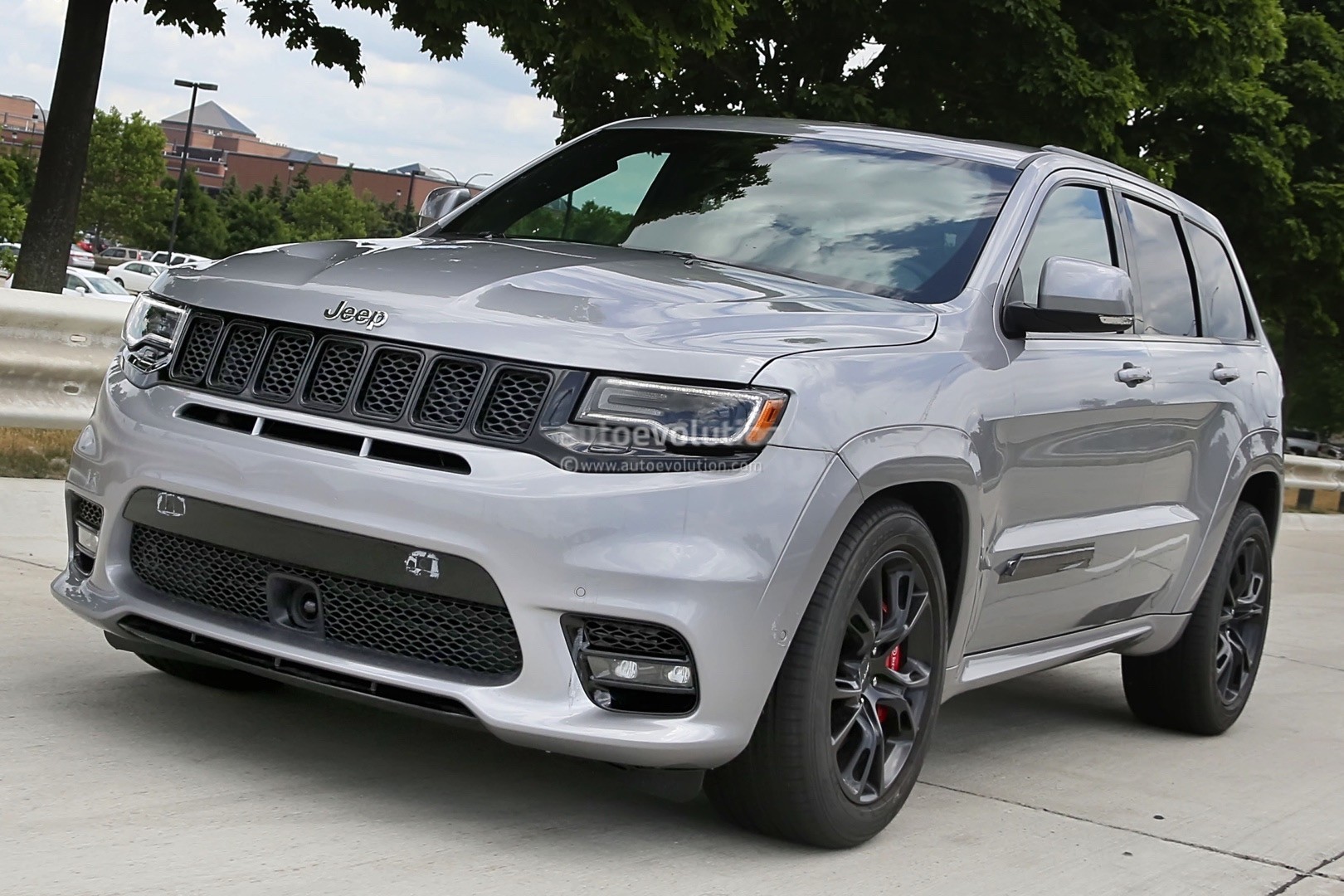 2018 Jeep Grand Cherokee Trackhawk Confirmed For New York Debut
