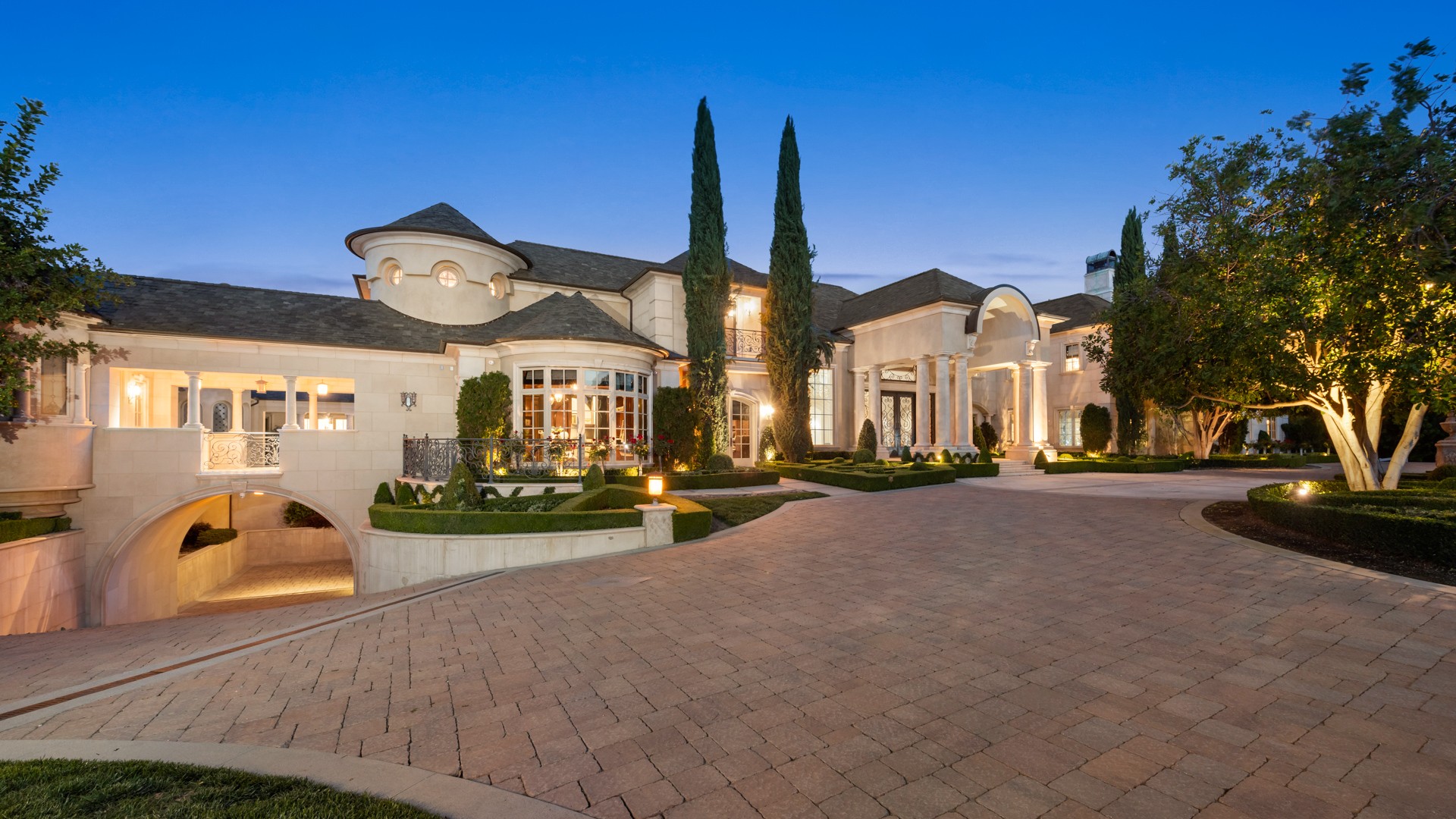 Jeffree Star is selling is Hidden Hills mansion for $15.5 million! #je, Jeffreestar