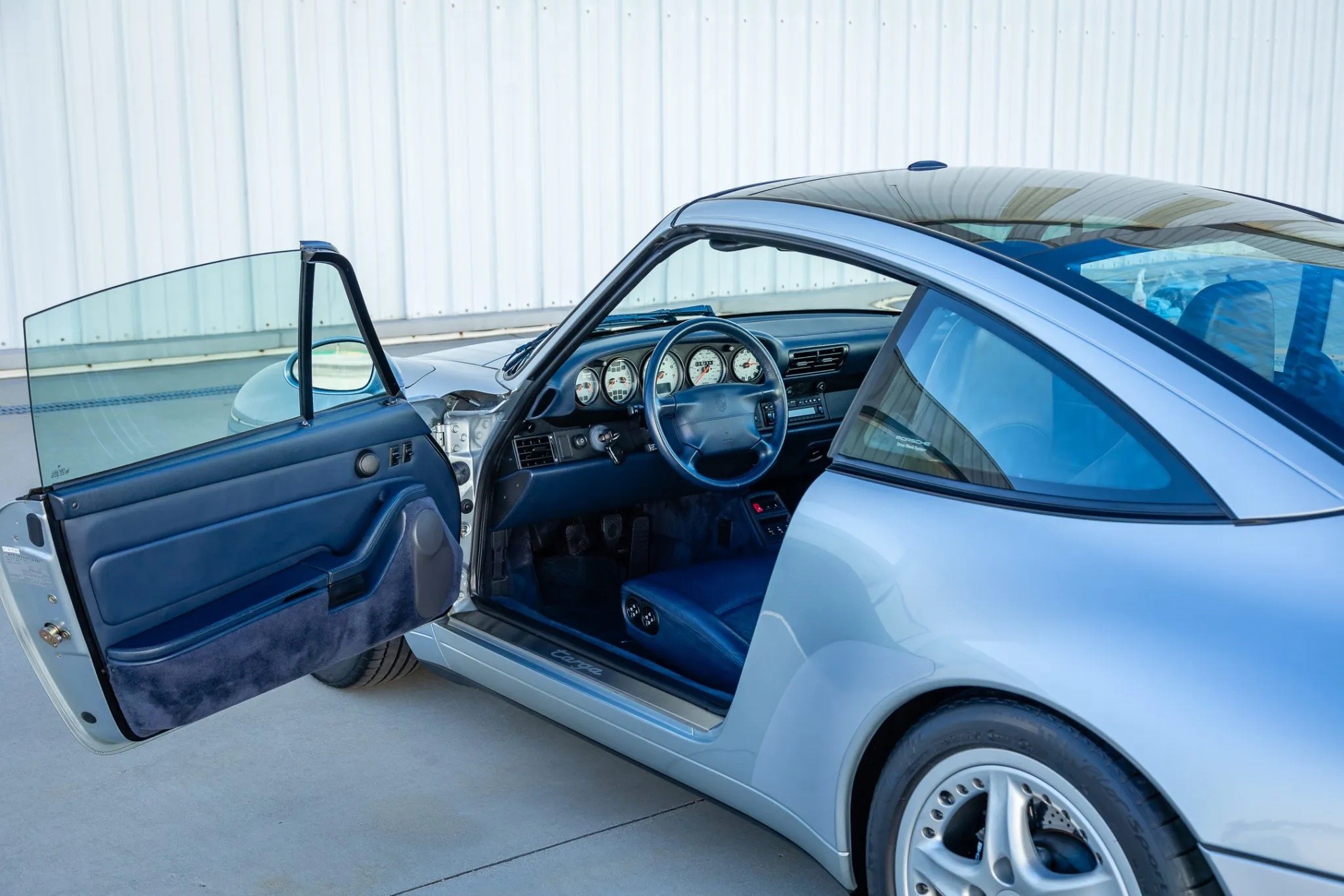 Porsche 911 Targa (1996) von Jerry Seinfeld bringt 164.000 Dollar