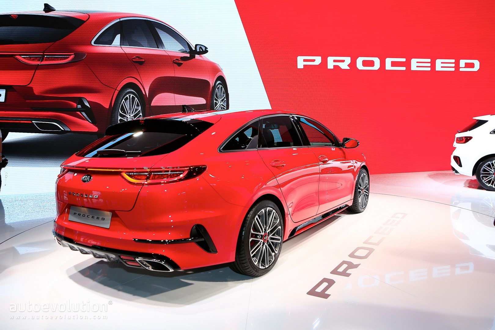 Kia Proceed GT is a Shooting Brake You Want, And Can Afford in Paris -  autoevolution
