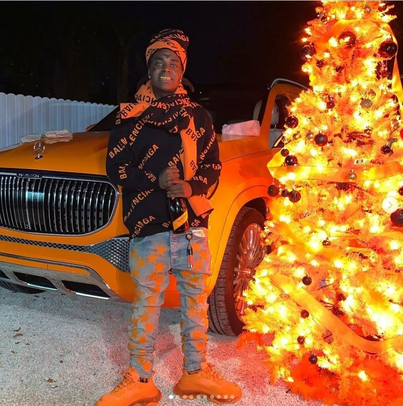 Kodak Black Gets Into the Holiday Season, Matching His Outfit to
