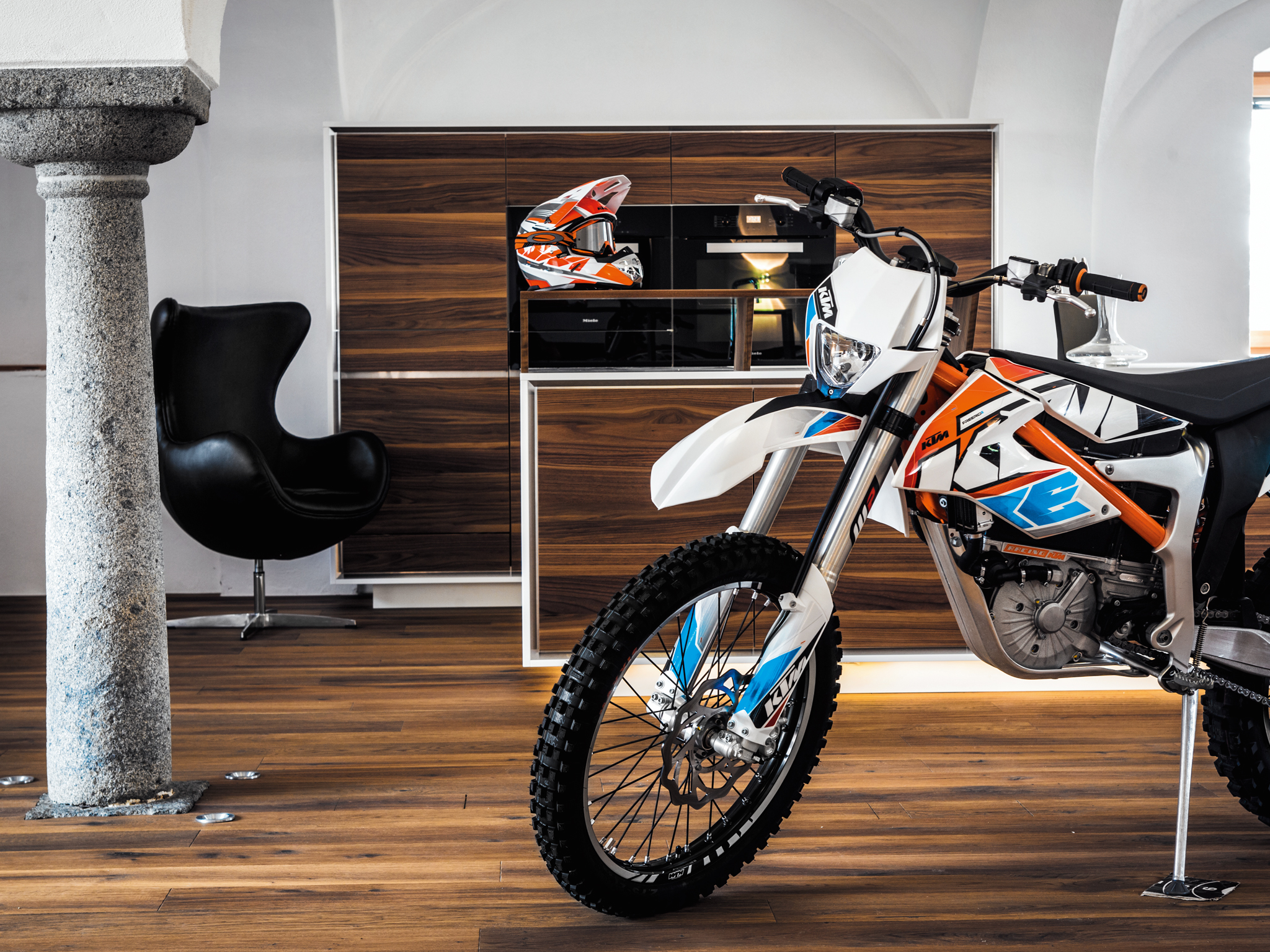 2015 KTM Freeride E Is Ready to Electrify the Trails and the City