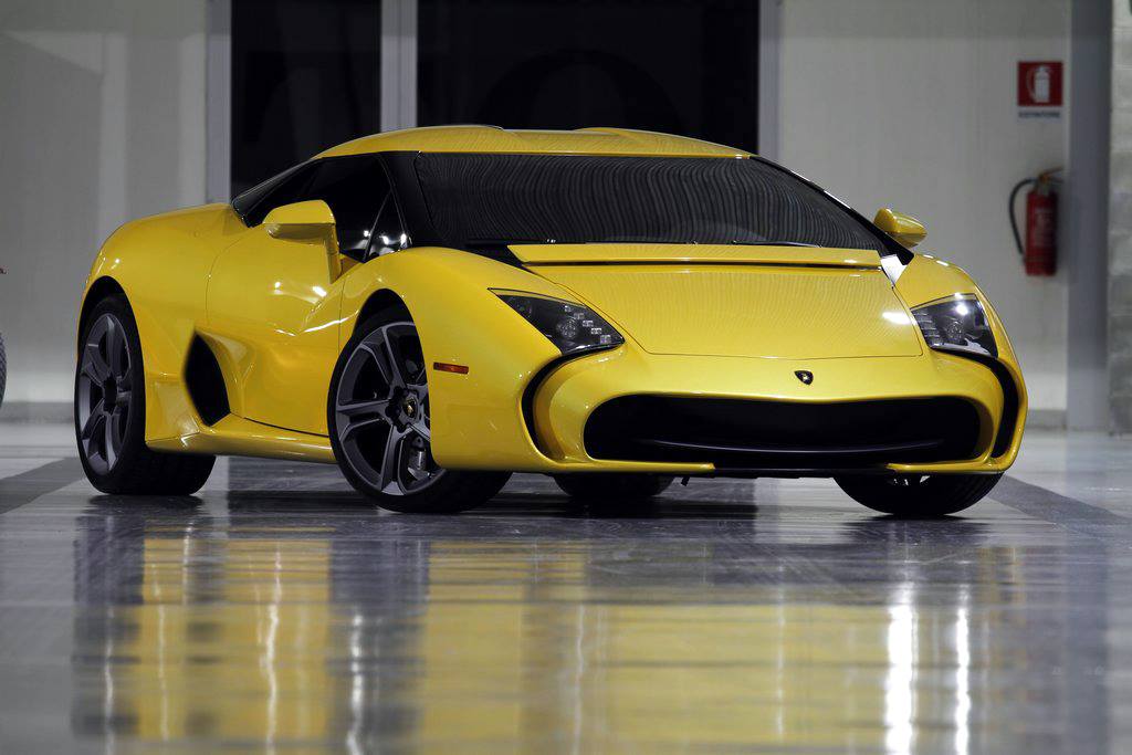 Lamborghini 5-95 Zagato Still Looks Ugly in Yellow ...