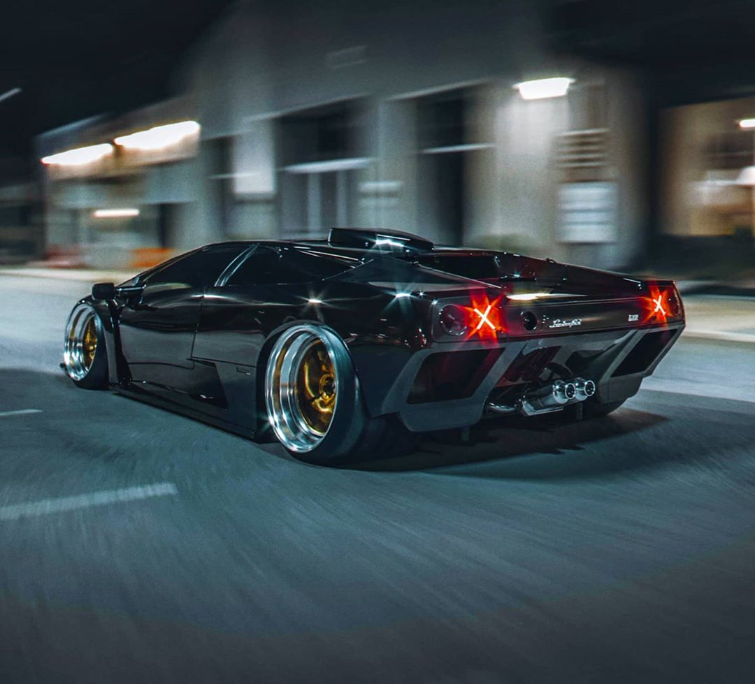 Lamborghini Diablo GTR "Daily Driver" Skips the Rear Wing ...