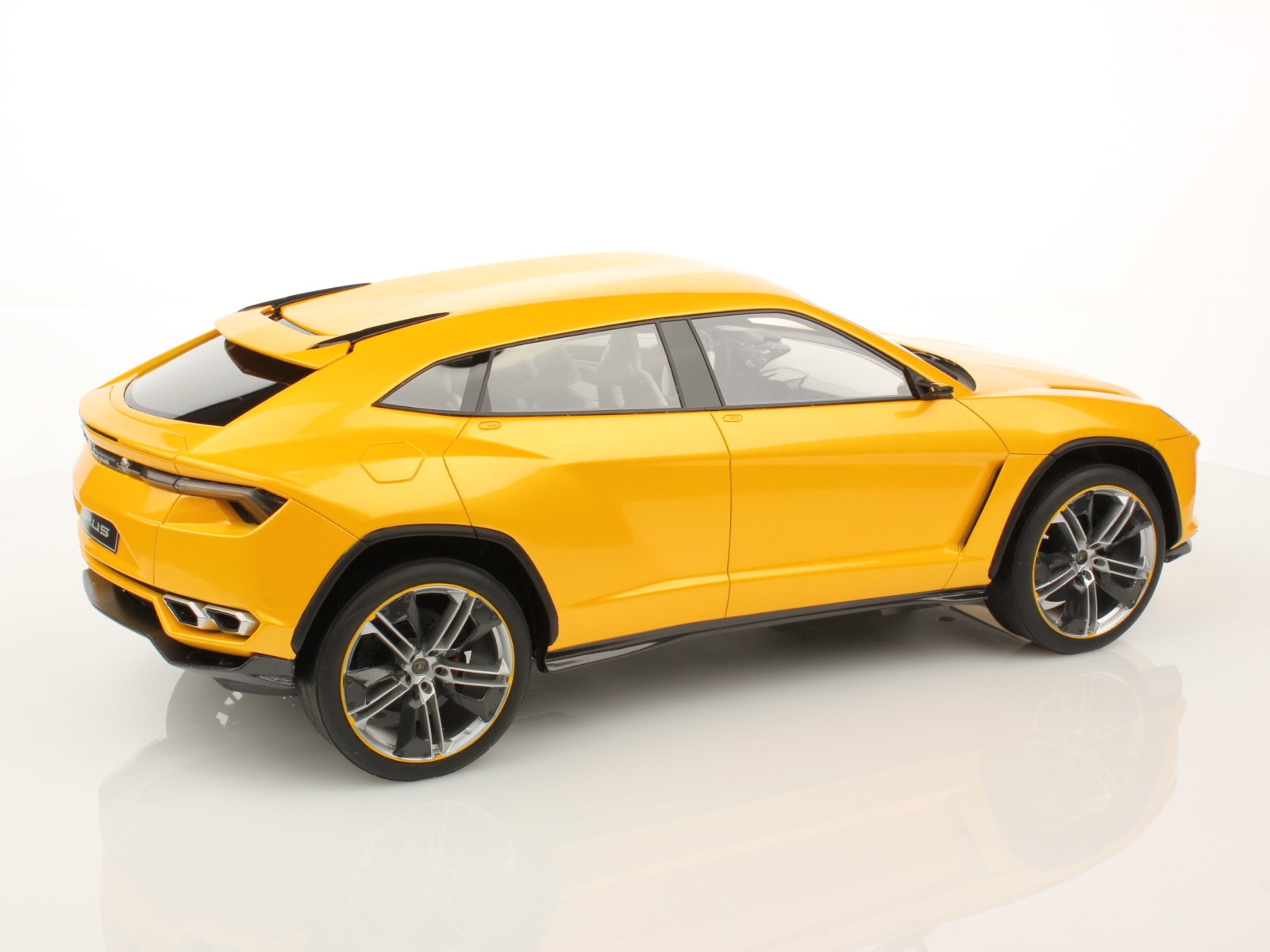 Lamborghini Urus Production Officially Confirmed for 2018 ...