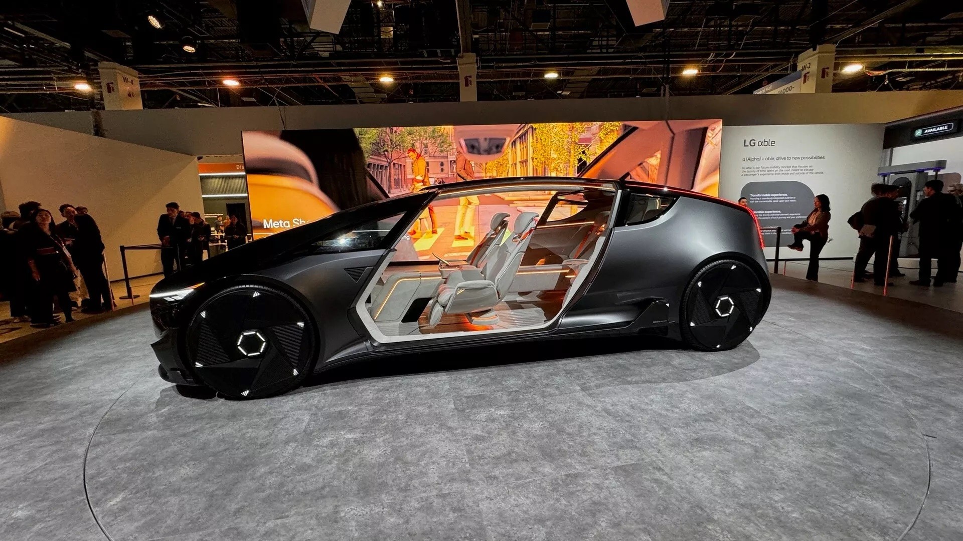 LG Unveils Futuristic Alpha-able EV Concept and Gadget-Packed Bon ...