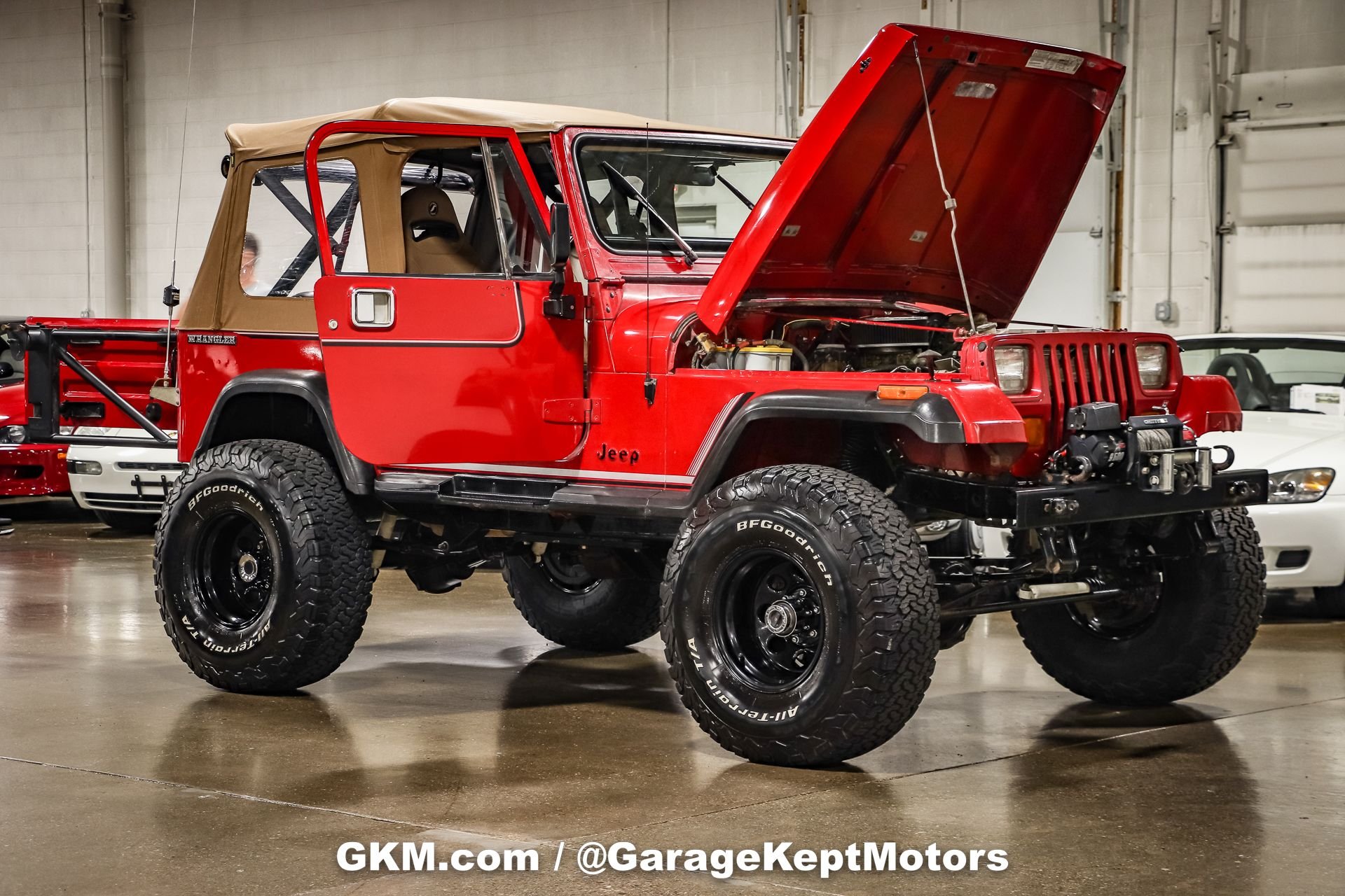 Lifted 1990 Jeep Wrangler (YJ) Looks Pretty Yet Cheap in 350ci, V8-Swapped  Red - autoevolution