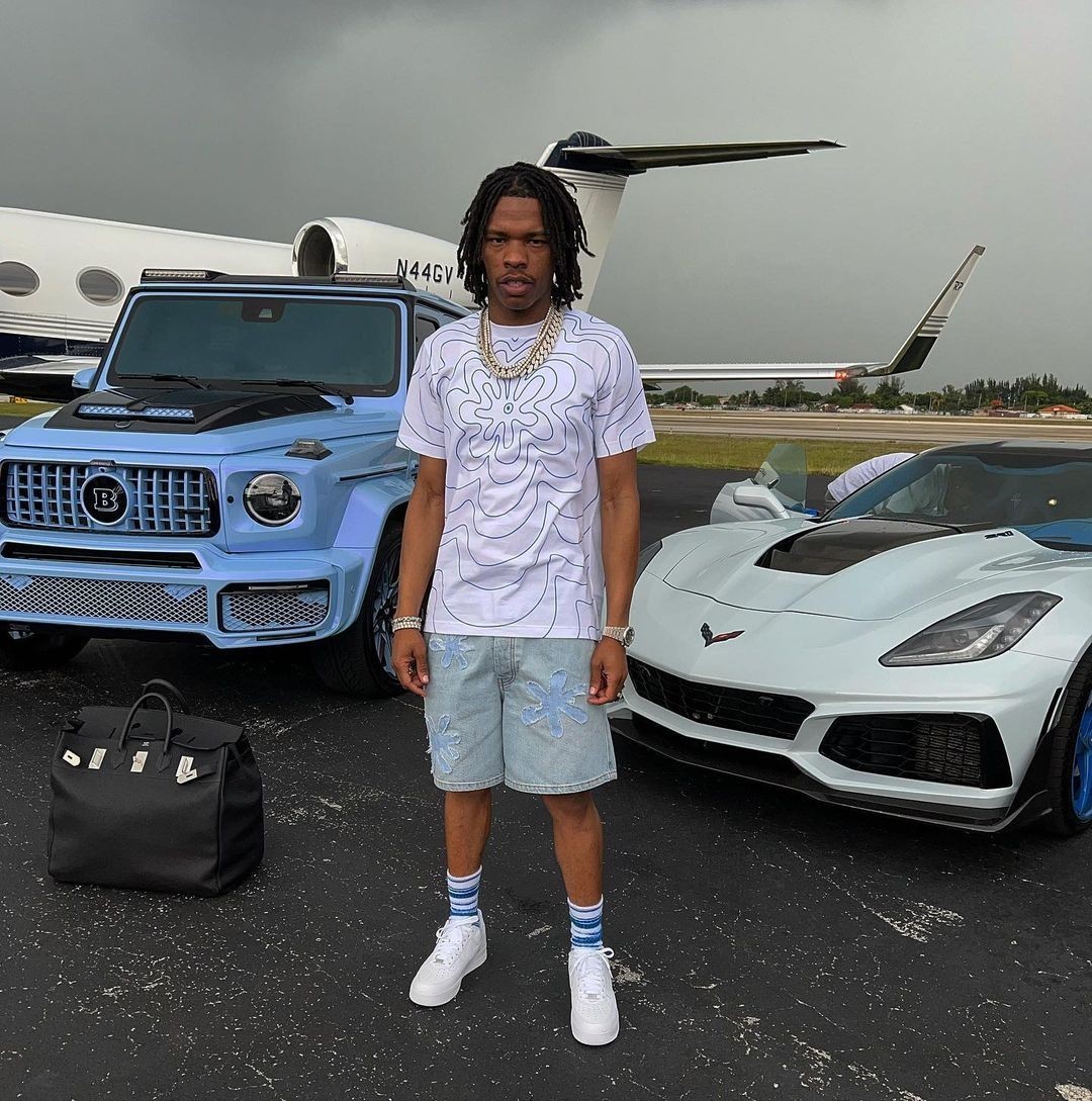 Lil Baby Only Travels In Absolute Luxury Expensive Cars Private Jets Or Helicopters 5 