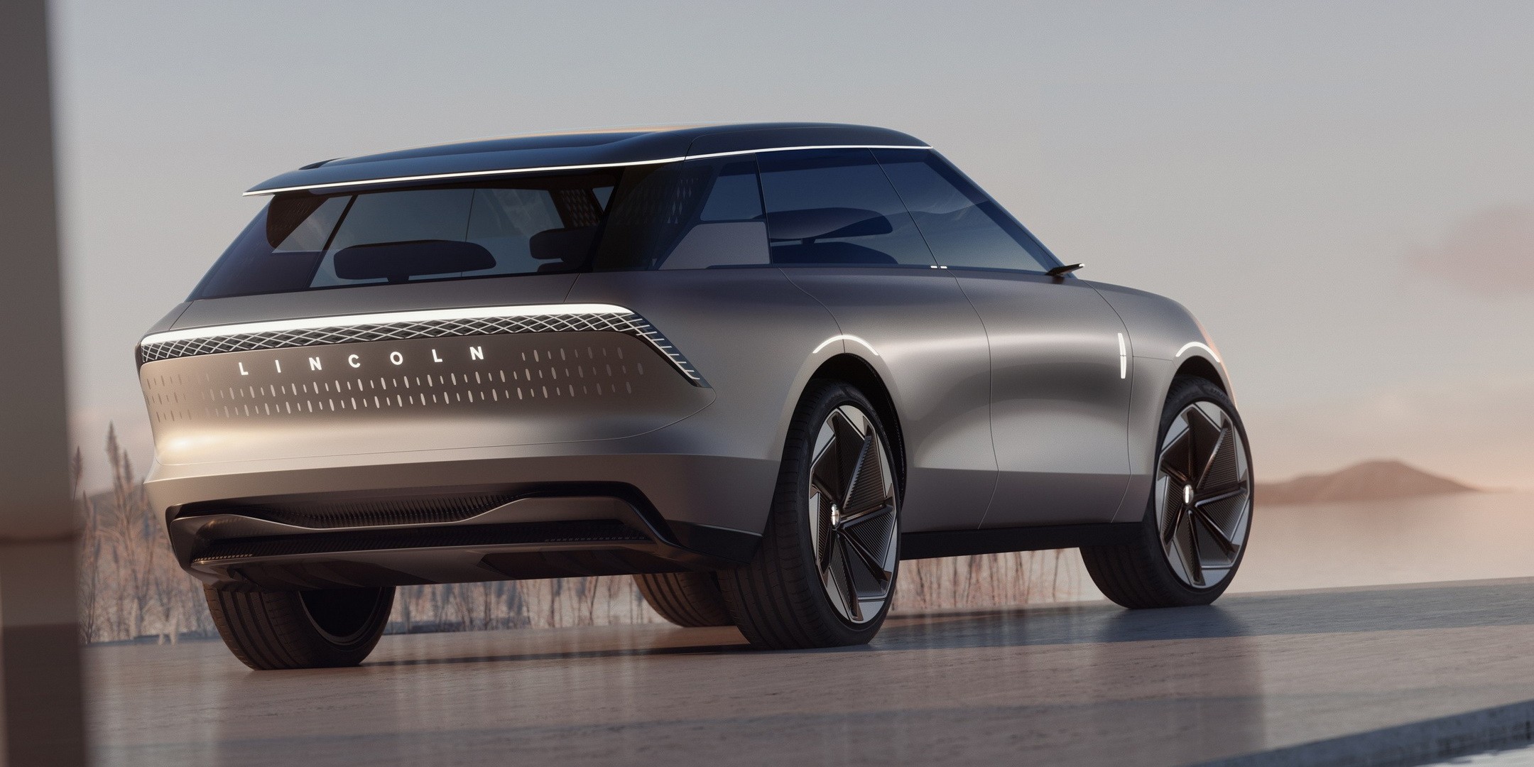 Lincoln Executive Explains the Star Concept, Says It's a Window Into