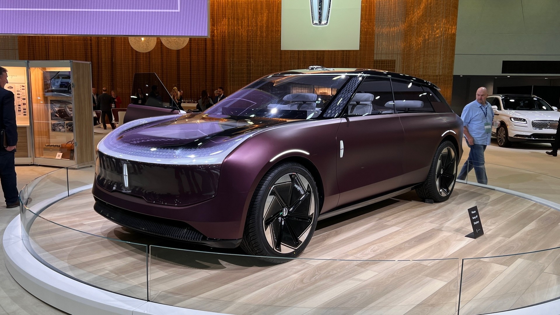 Lincoln Star Concept Transcends Both Space and Time at 2022 Detroit Auto  Show - autoevolution