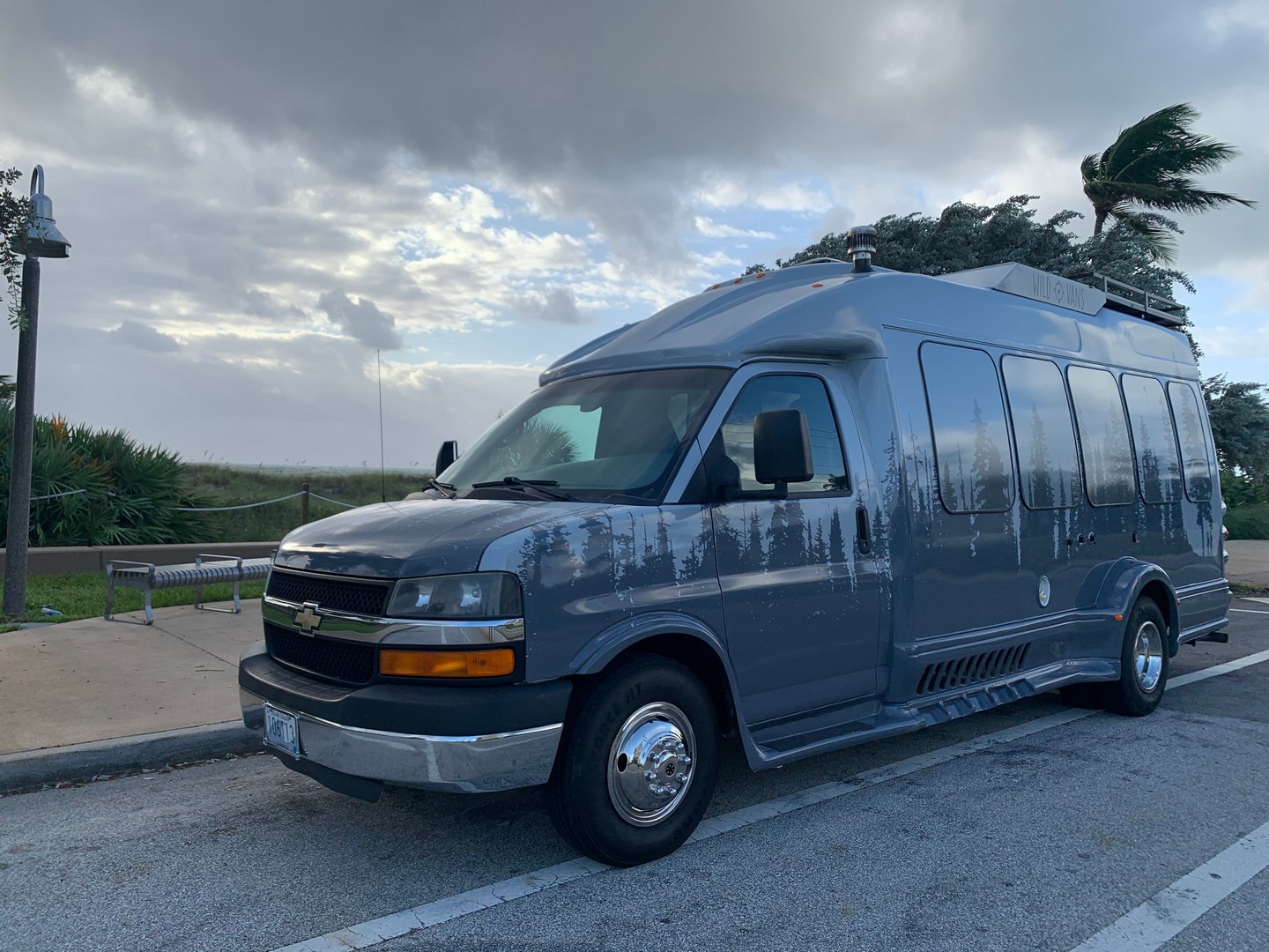 Live the Full-Size âVanlifeâ With This Wildly Bespoke 2010 Chevrolet Express - autoevolution
